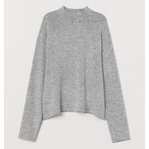 H&M Light Gray Stand-up Collar Sweater